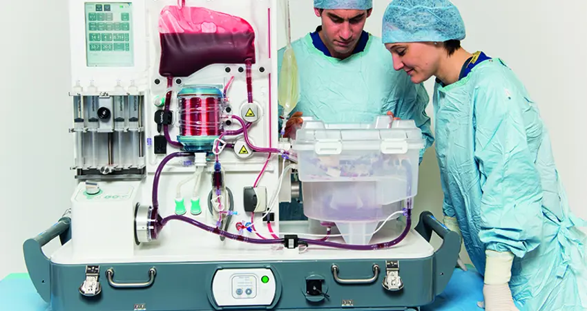 Organox Metra With Surgeons