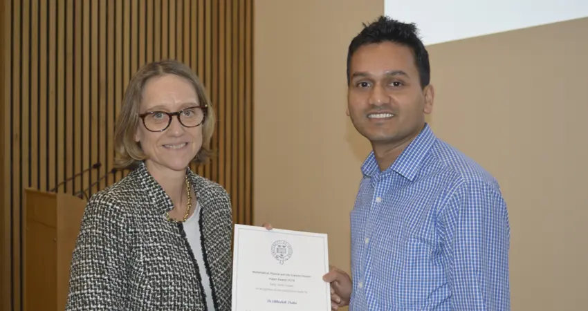 Dr Abishek Dutta collecting his 2019 MPLS Impact Award from Professor Alison Noble open source image annotation software