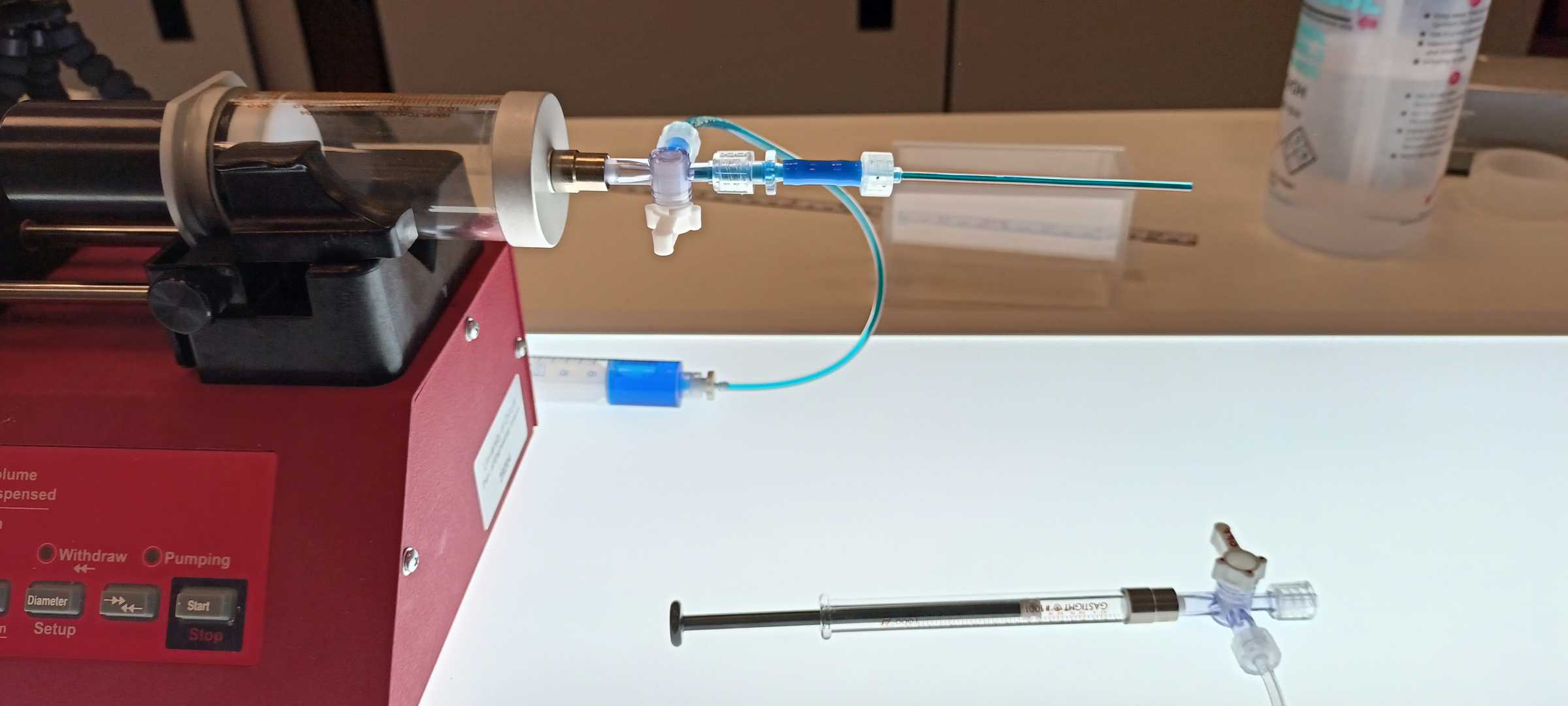 New mathematical model could help avoid spattering squeezy sauce bottles