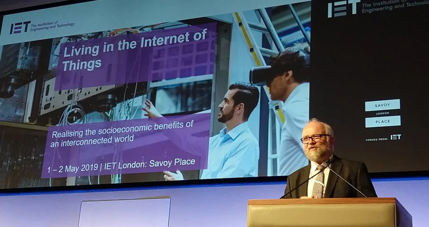 Professor David De Roure presenting at the Living in the Internet of Things conference 