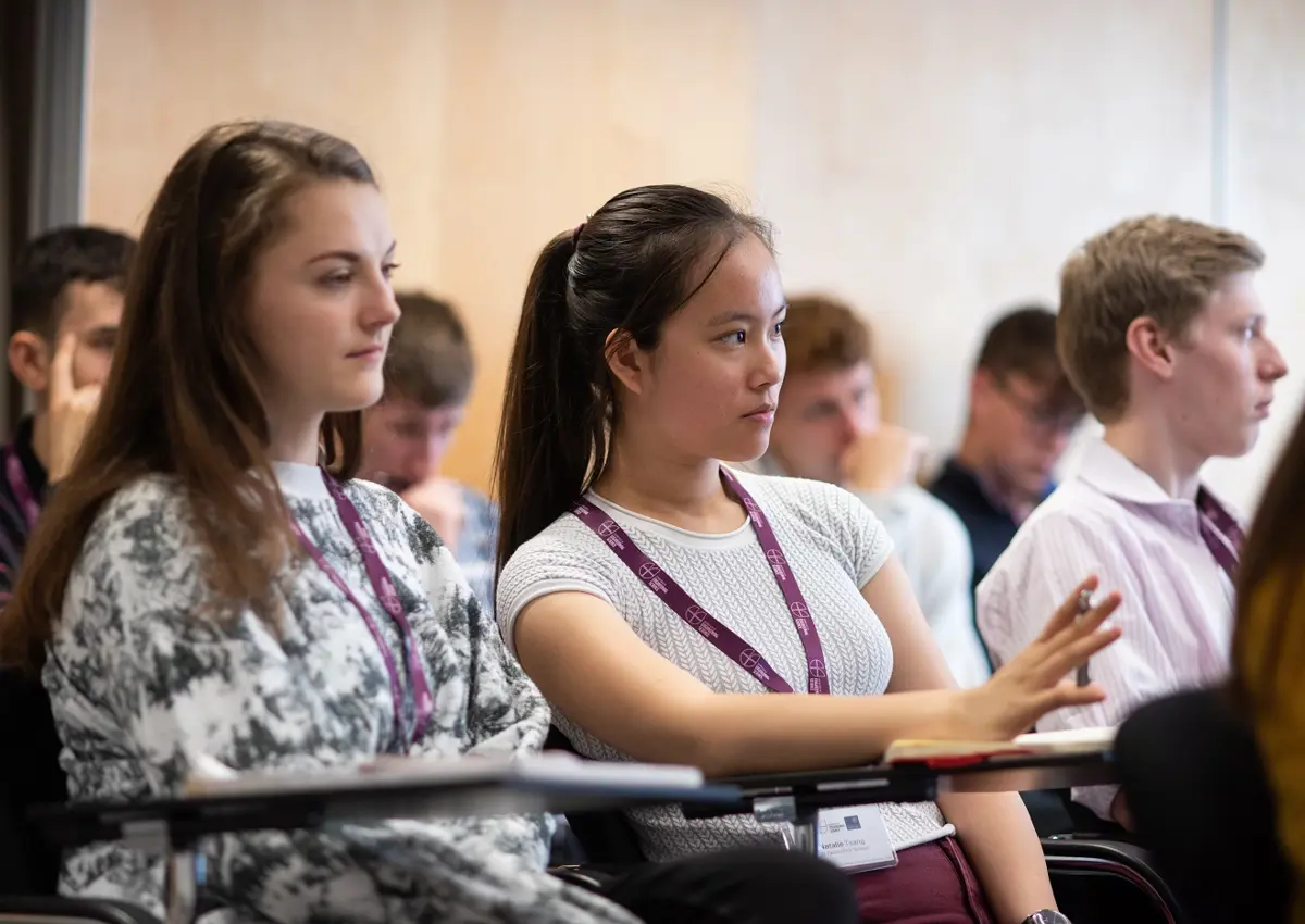 School students experience Oxford as part of 2019 Lubbock Lecture