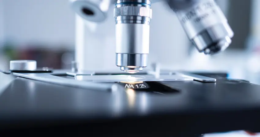 Microscope