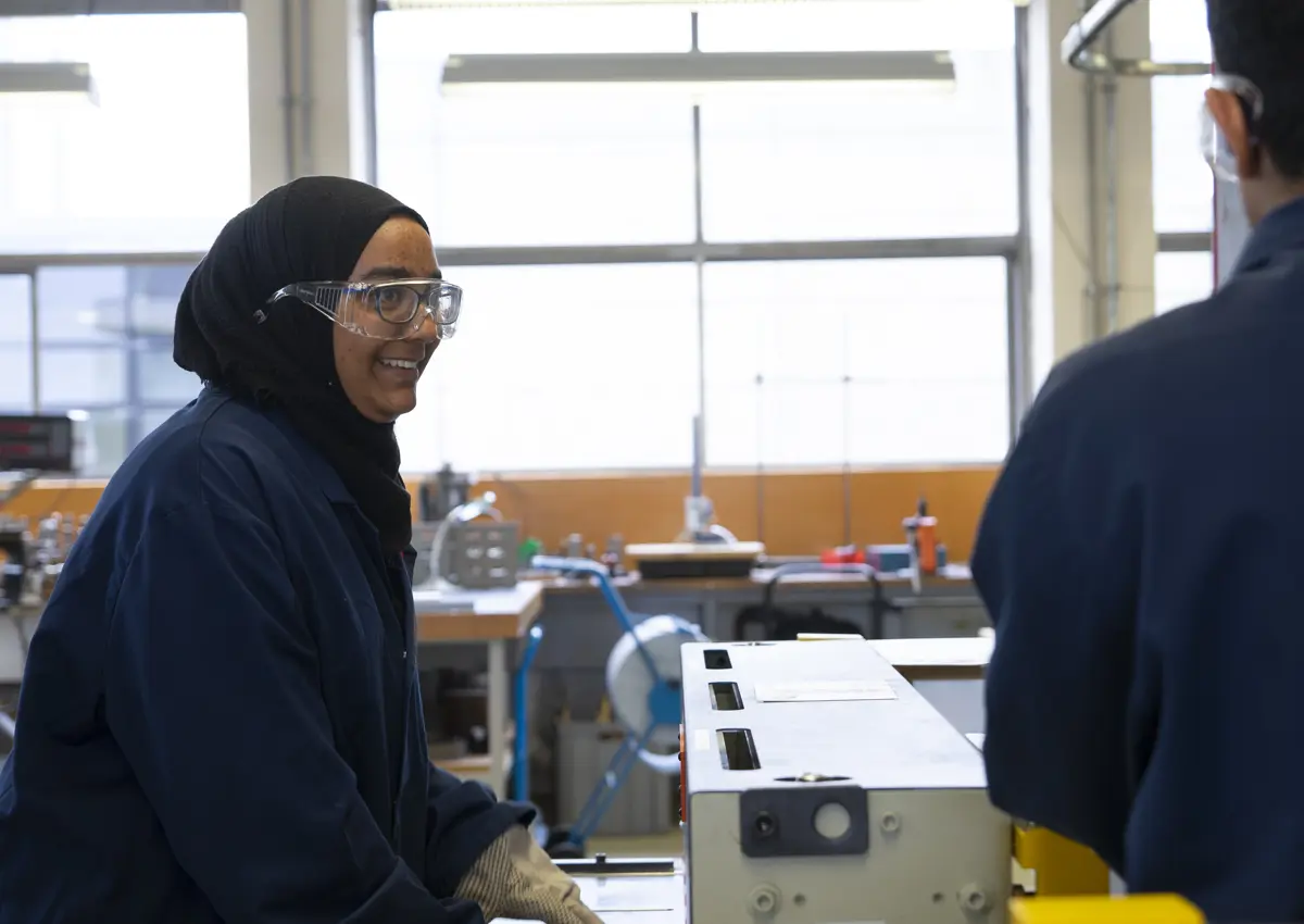 Participant of the UNIQ Summer School 2019 taking part in workshop, image by William Parry, Wadham College