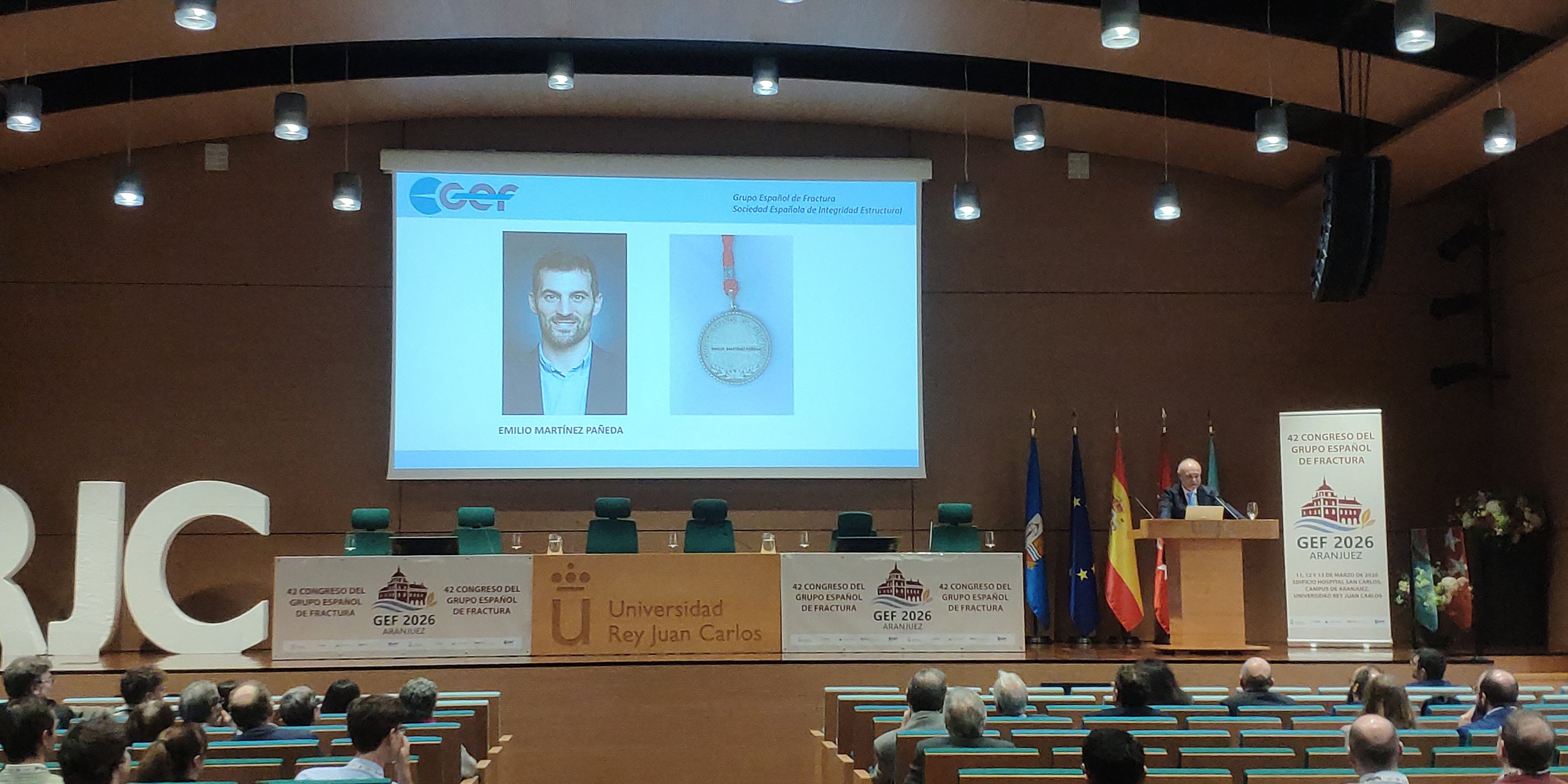 Prof Emilio Martínez-Pañeda's award ceremony