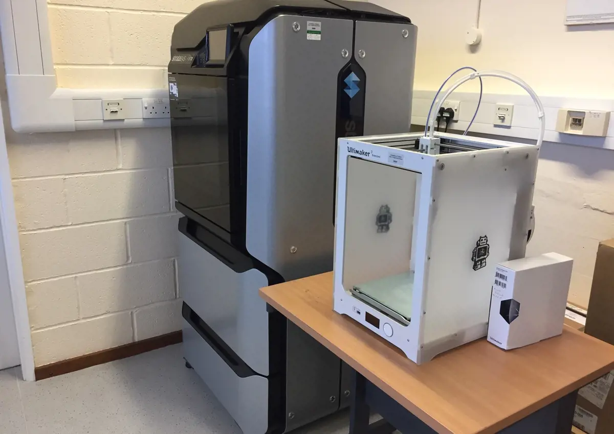 One large and one medium sized 3D printer
