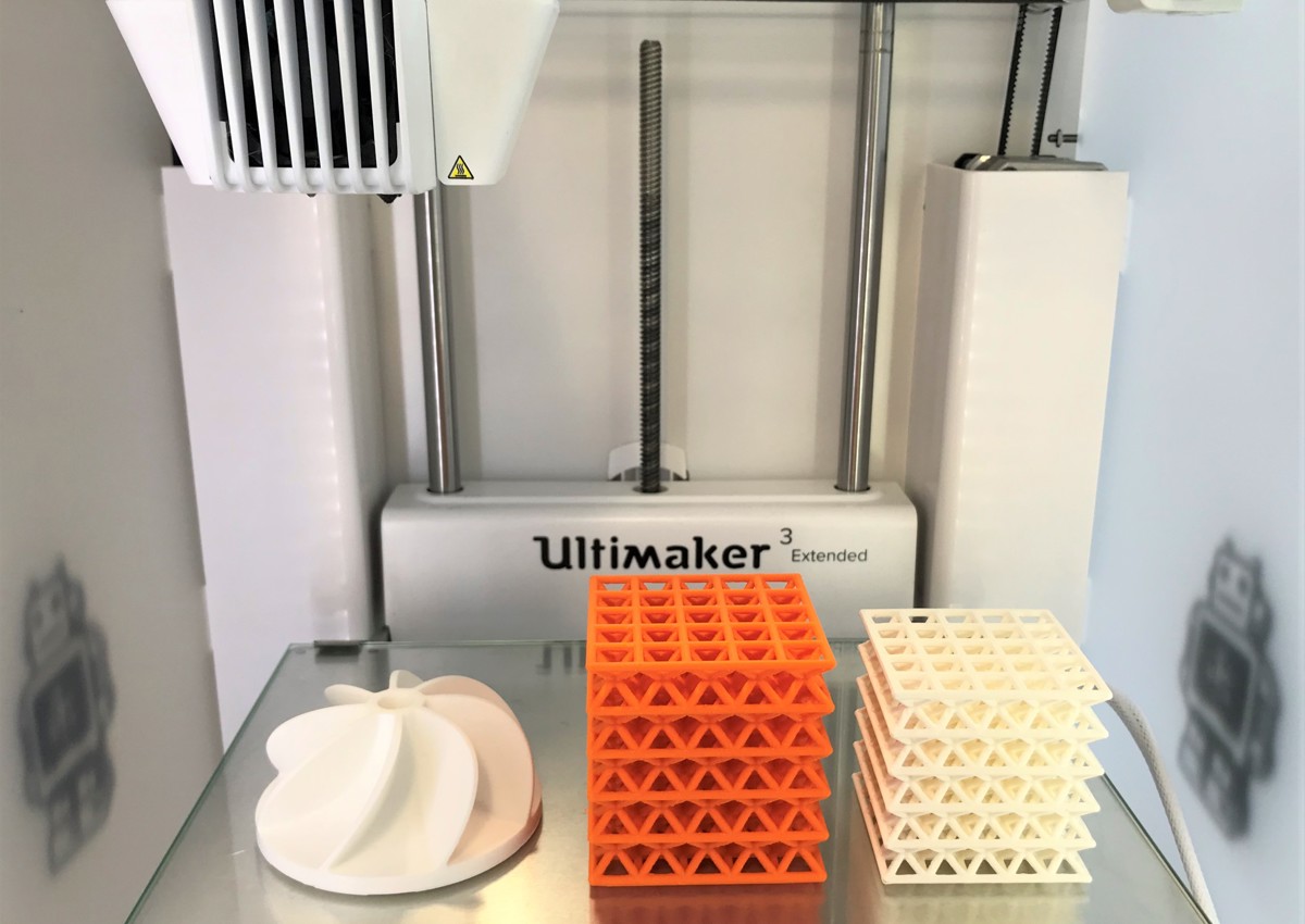 3D printer with products