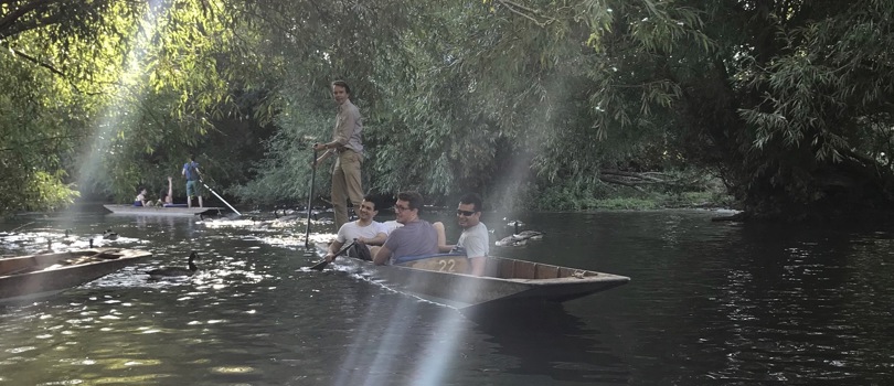 Ton van den Bremer; punting; Dylan Barratt; Ahmad Firdaus; Tulio Moriera