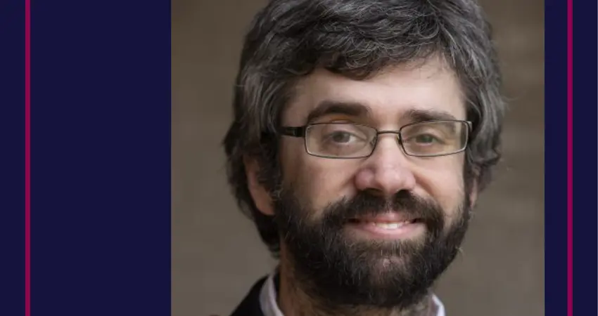 Manolis Chatzis on background