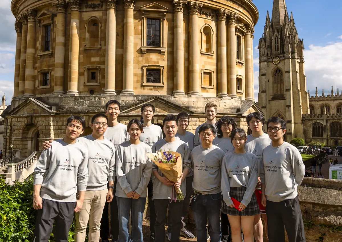 Oxford International Conference on Advanced Optics and Photonics tour