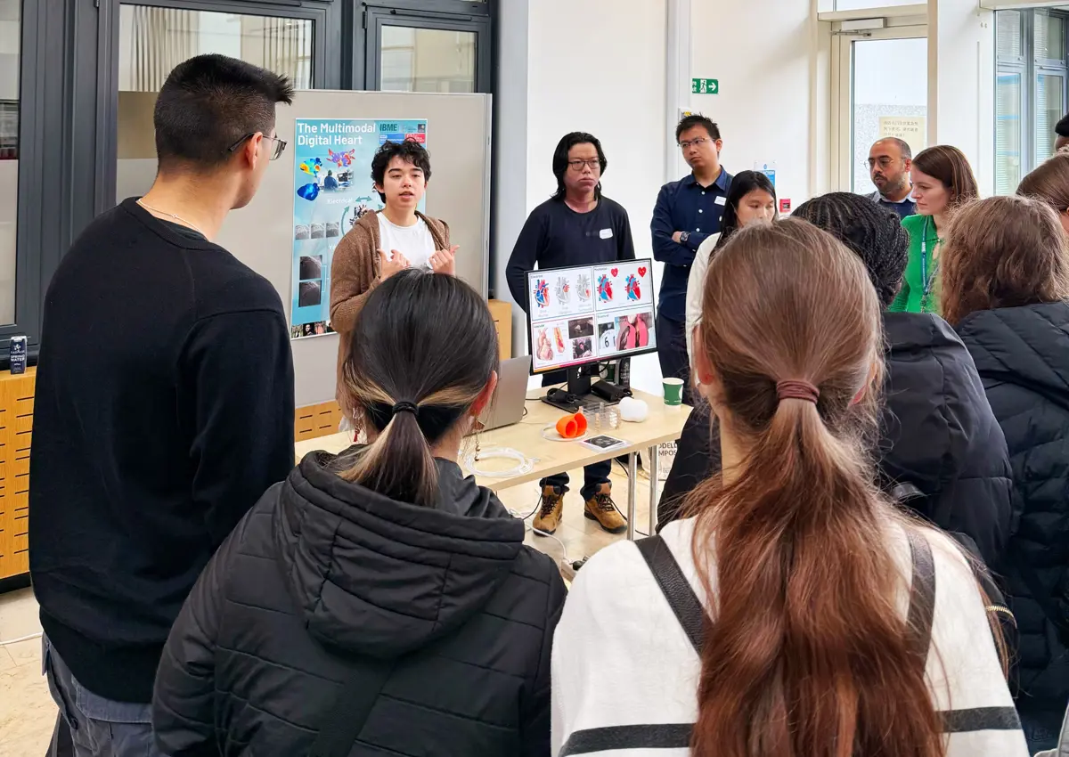 Doctoral students, Thalia Seale and Haobo Zhu, supervised by Dr Abhirup Banerjee during their demonstration “Looking into the Heart.”