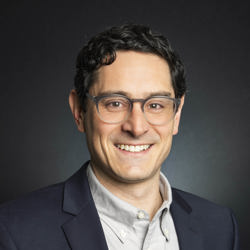 Professional portrait of Professor Johannes Weickenmeier