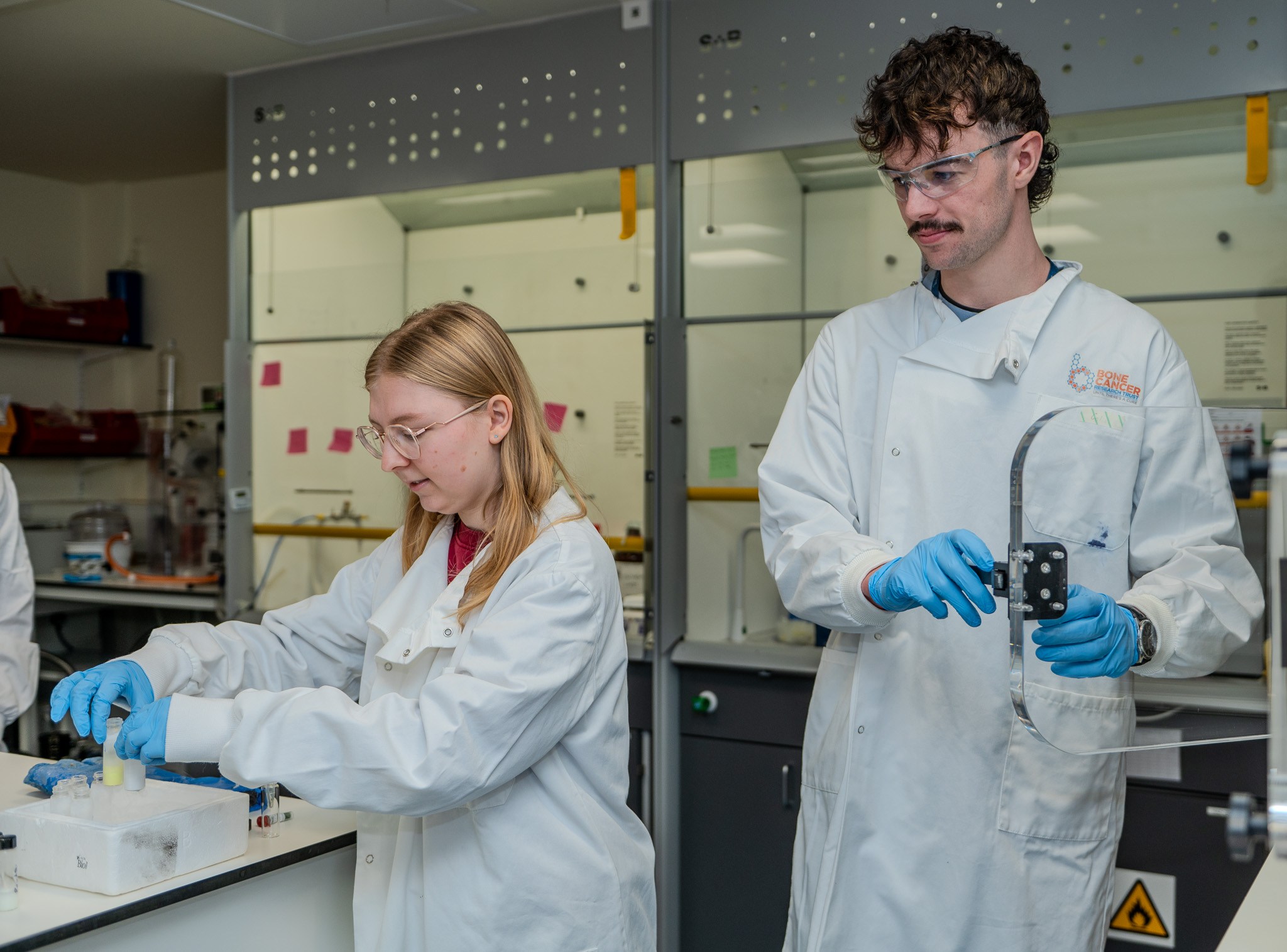 Postgraduate students in the lab, University of Oxford