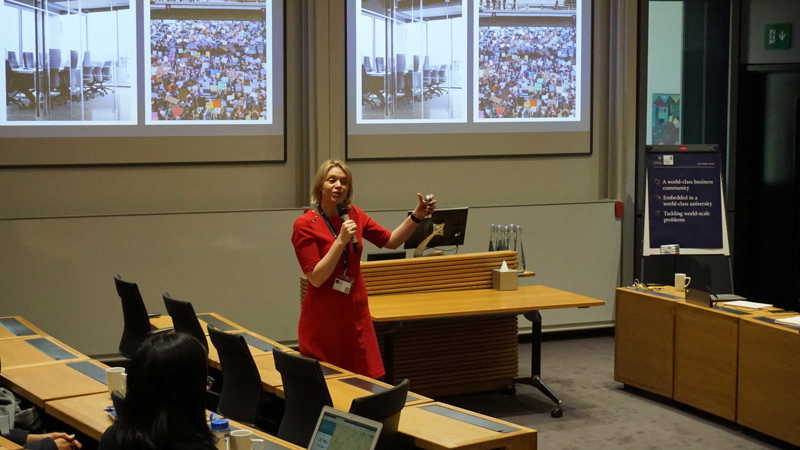 Woman presenting at the Circular, Regenerative and Sustainable Systems (CRES) Society Launch Event at the Said Business School in February 2020