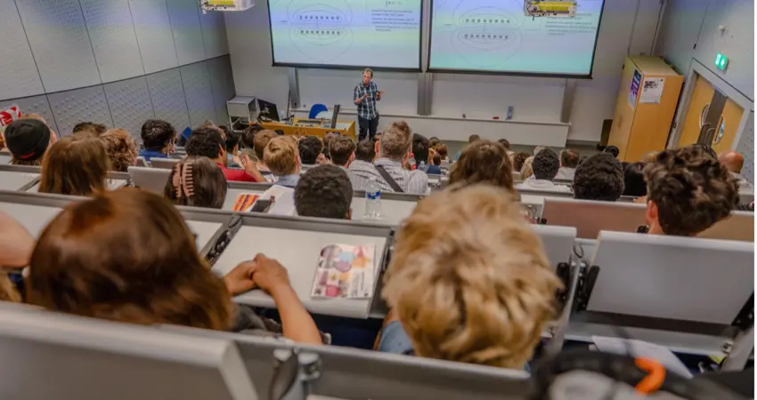 Oxford University celebrates successful Open Days - taster lecture