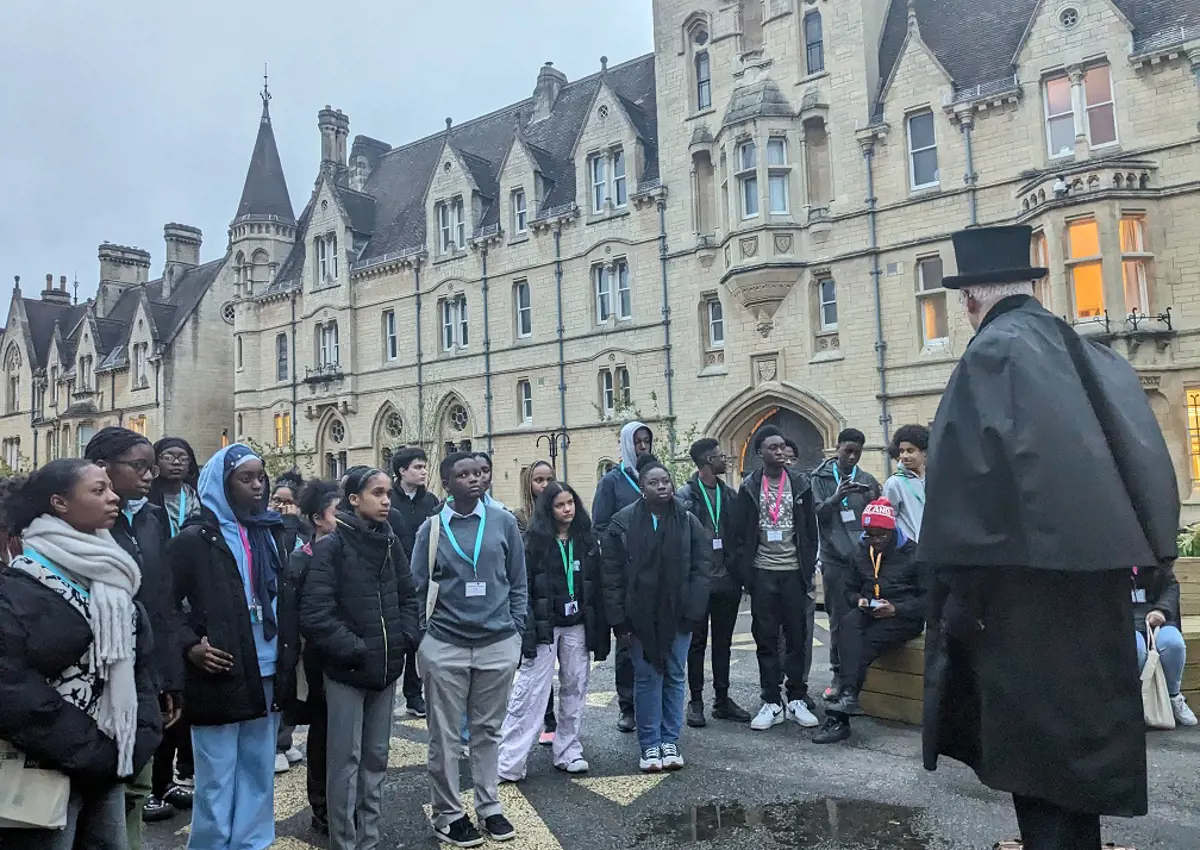 Participants of Access programme Uncover Engineering on a tour of Oxford