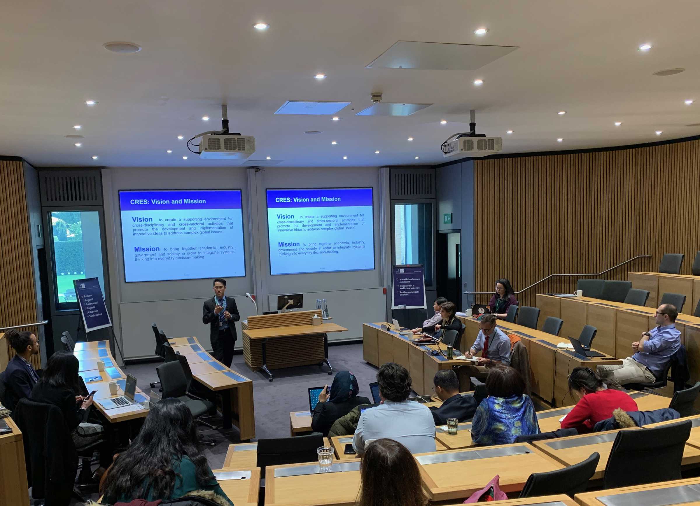 Dr Kok Siew Ng presenting at the Circular, Regenerative and Sustainable Systems (CRES) Society Launch Event